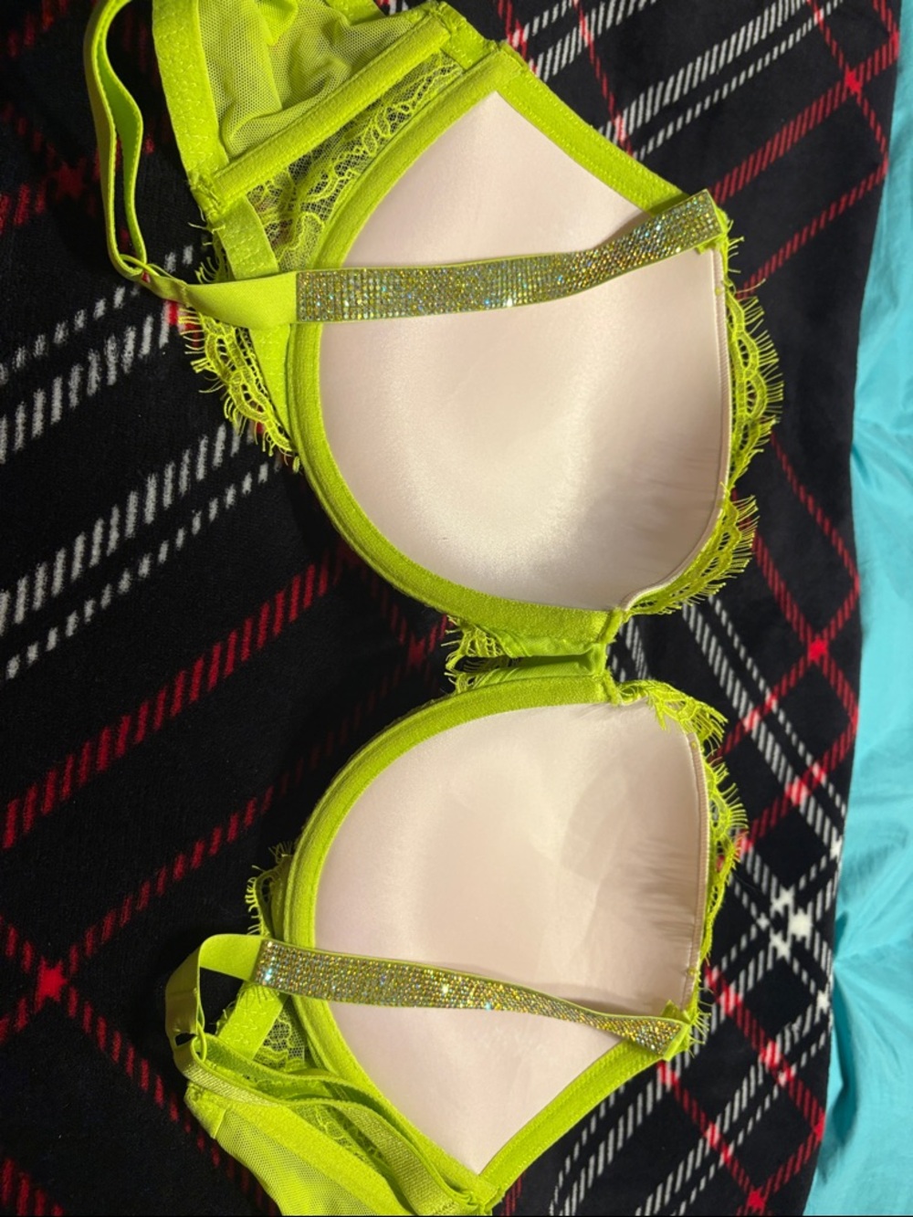 Victoria secret Lace Push-Up Bra in Neon Yellow with Rhinestone Straps 36DD - Picture 6 of 6